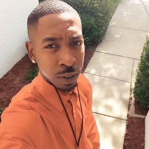 Meet your Posher, Troy